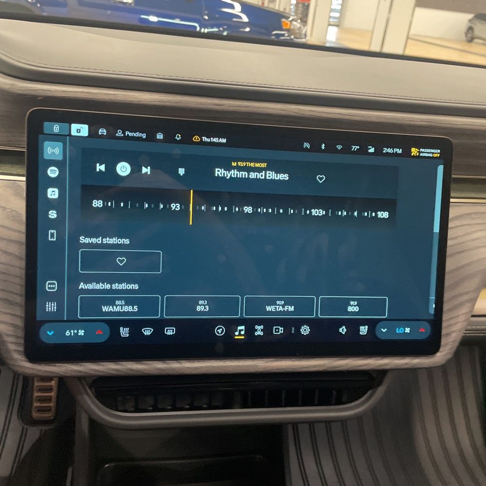 2022 Rivian R1T Adventure