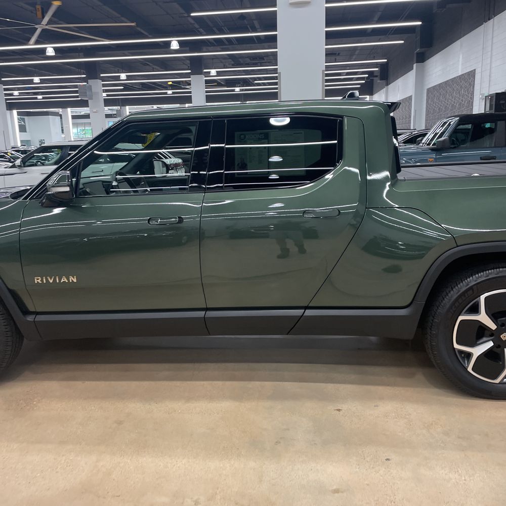 2022 Rivian R1T Adventure