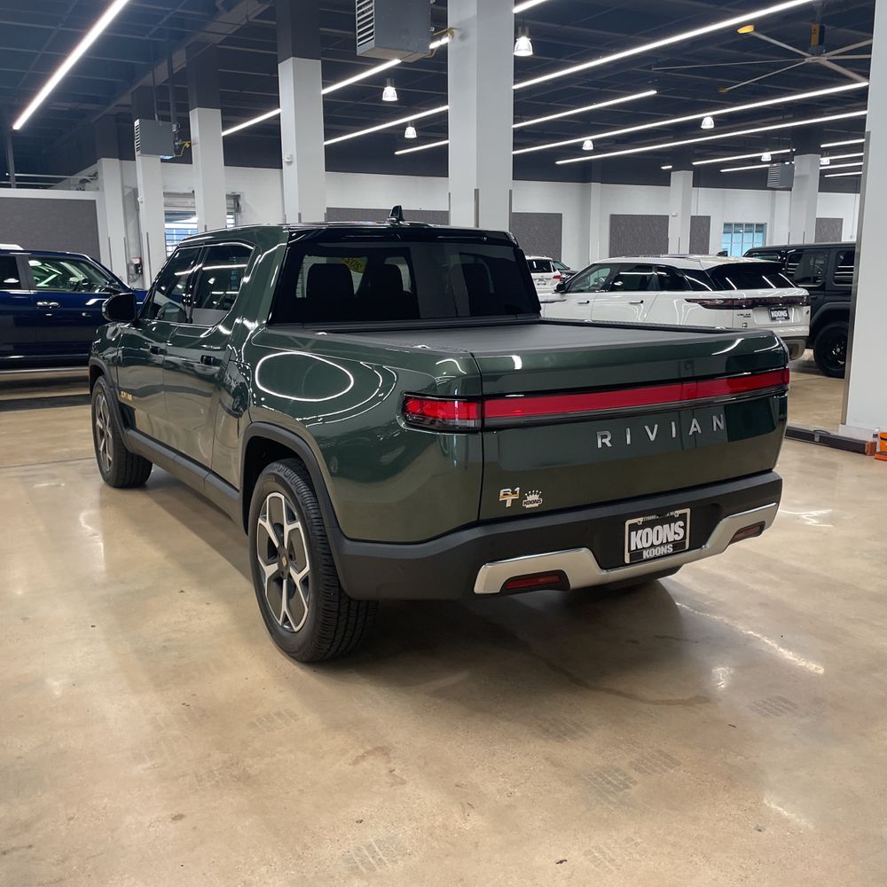 2022 Rivian R1T Adventure