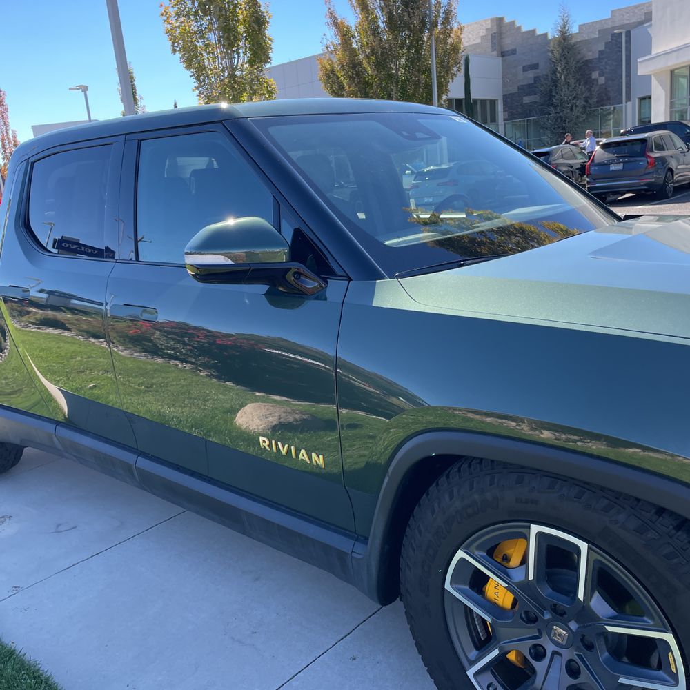 2022 Rivian R1T Adventure