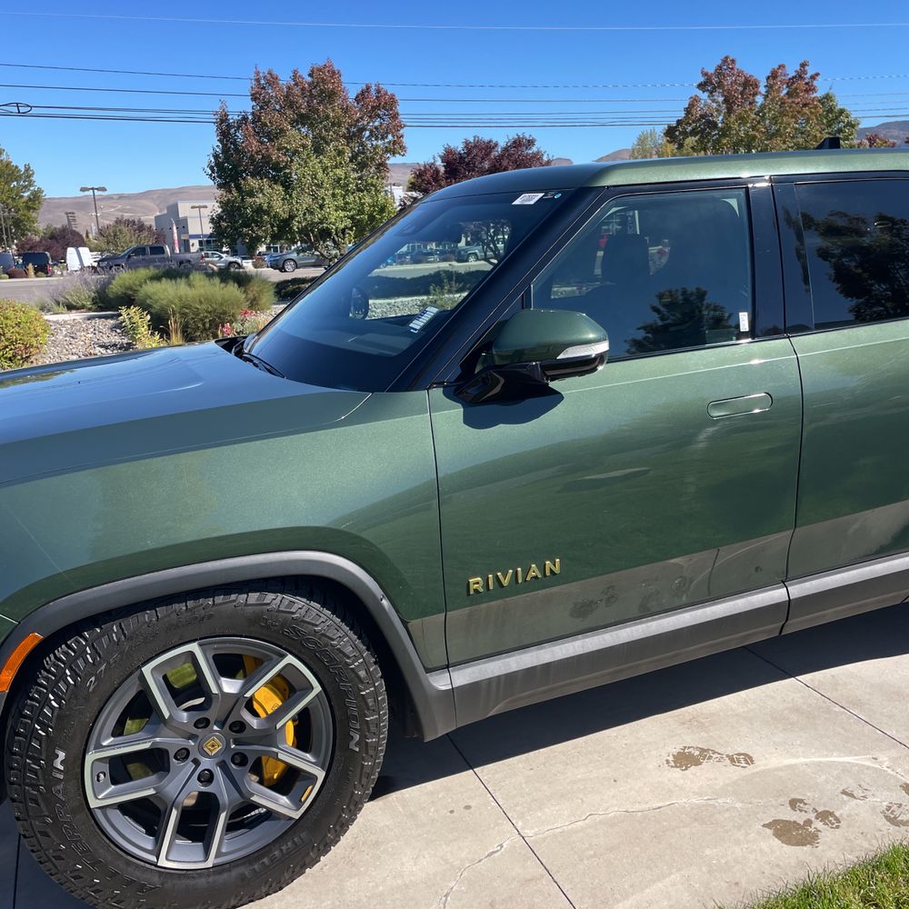 2022 Rivian R1T Adventure