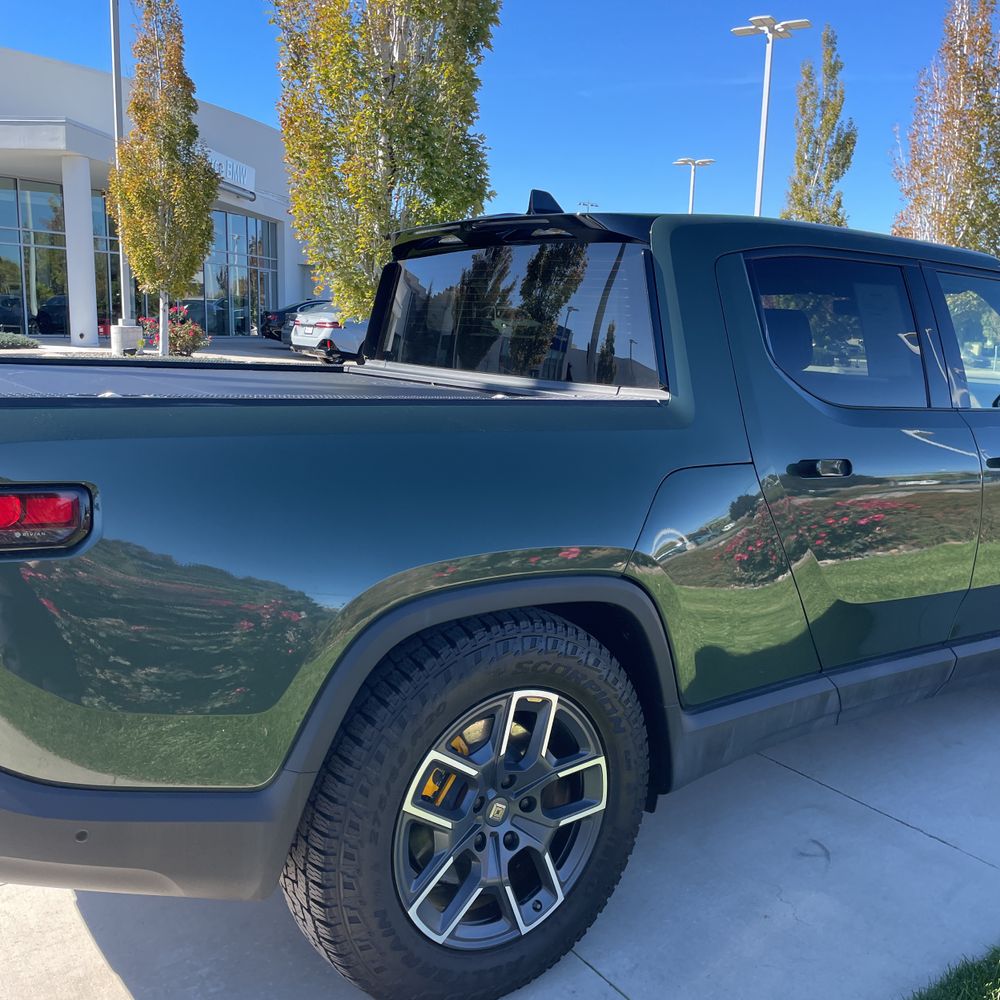 2022 Rivian R1T Adventure