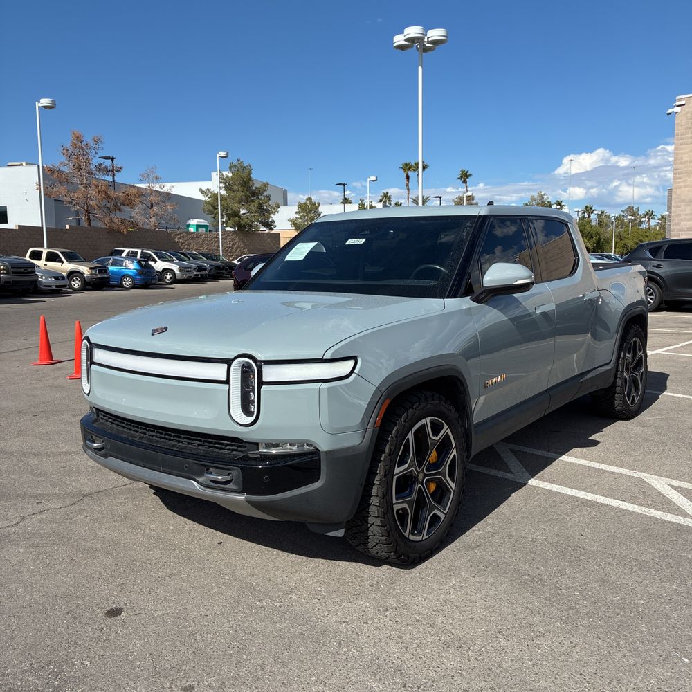 2023 Rivian R1T Adventure Quad-Motor