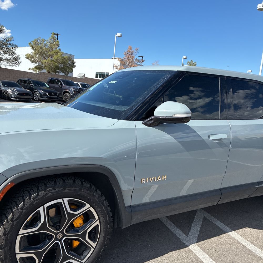 2023 Rivian R1T Adventure Quad-Motor