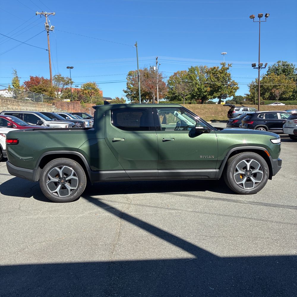 2023 Rivian R1T Adventure Quad-Motor