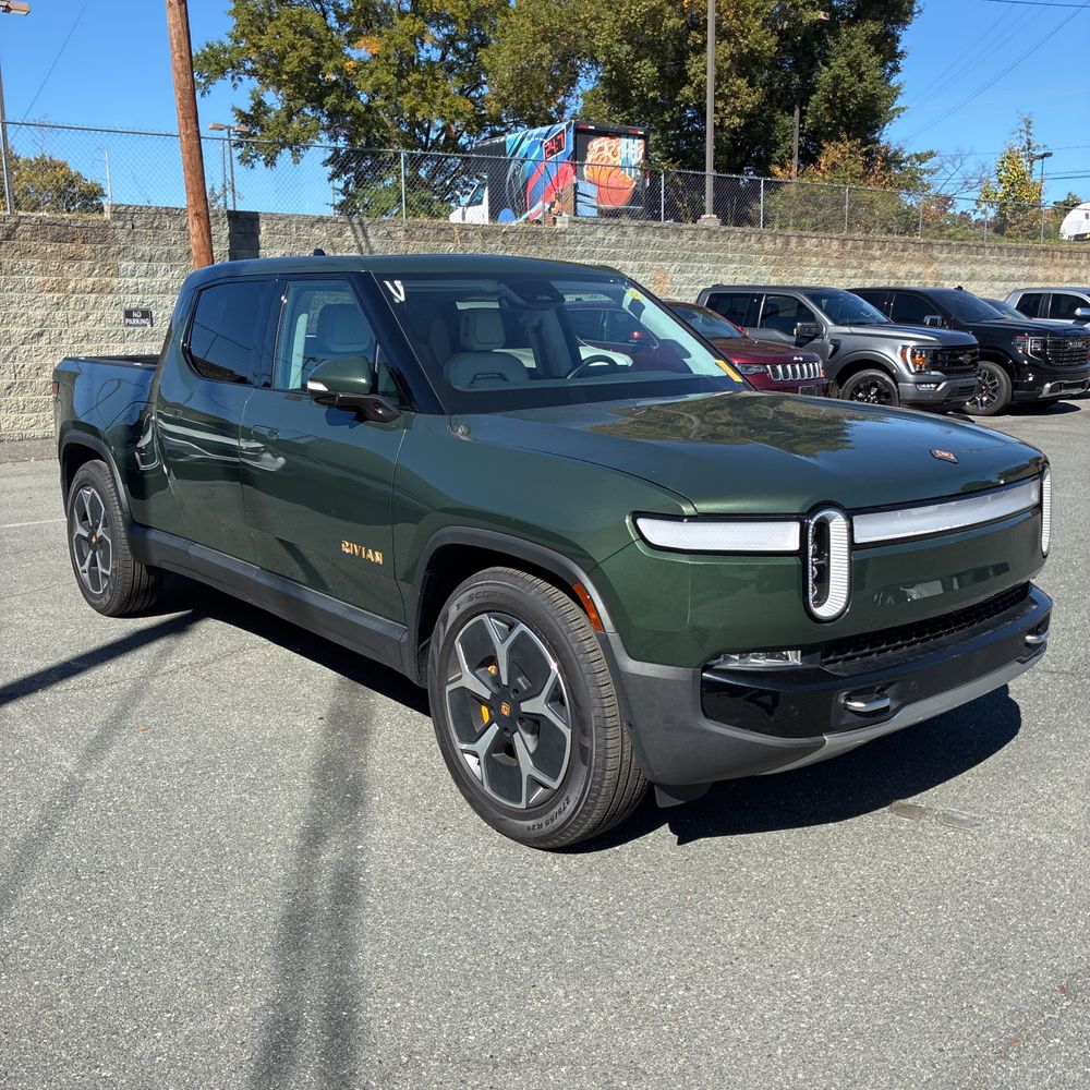 2023 Rivian R1T Adventure Quad-Motor
