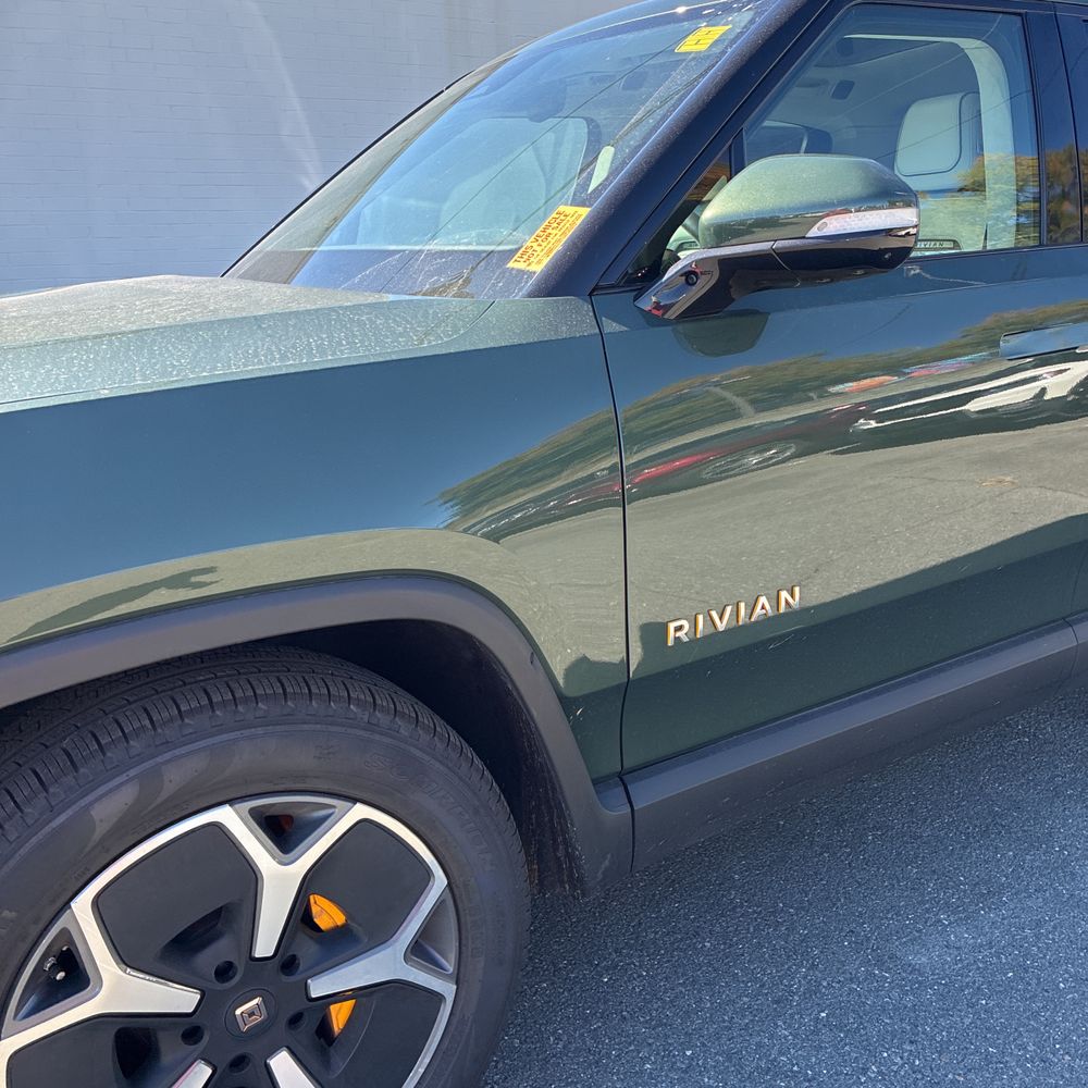2023 Rivian R1T Adventure Quad-Motor
