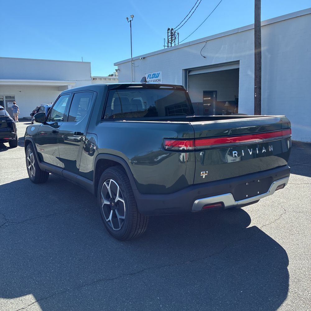 2023 Rivian R1T Adventure Quad-Motor