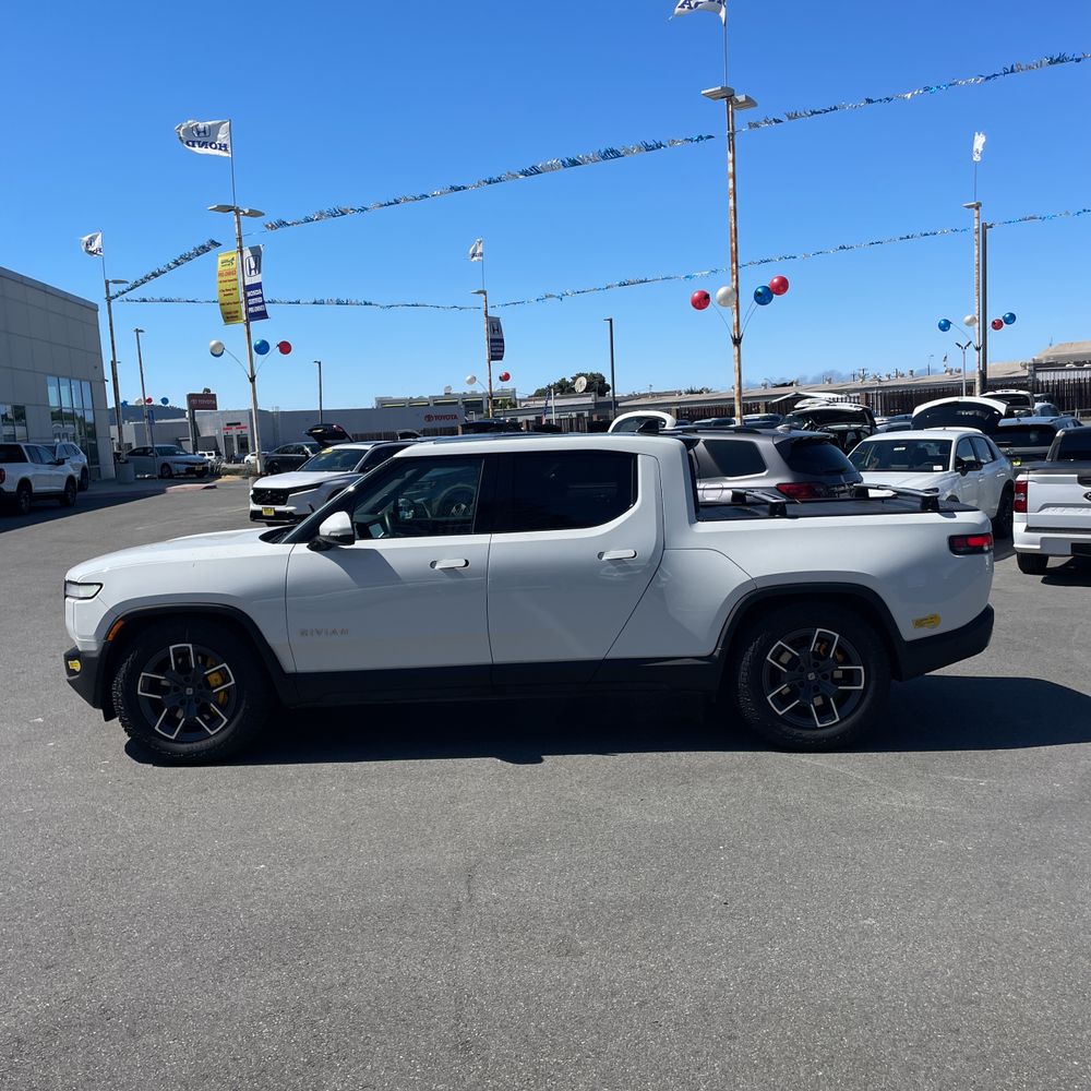 2022 Rivian R1T Launch Edition