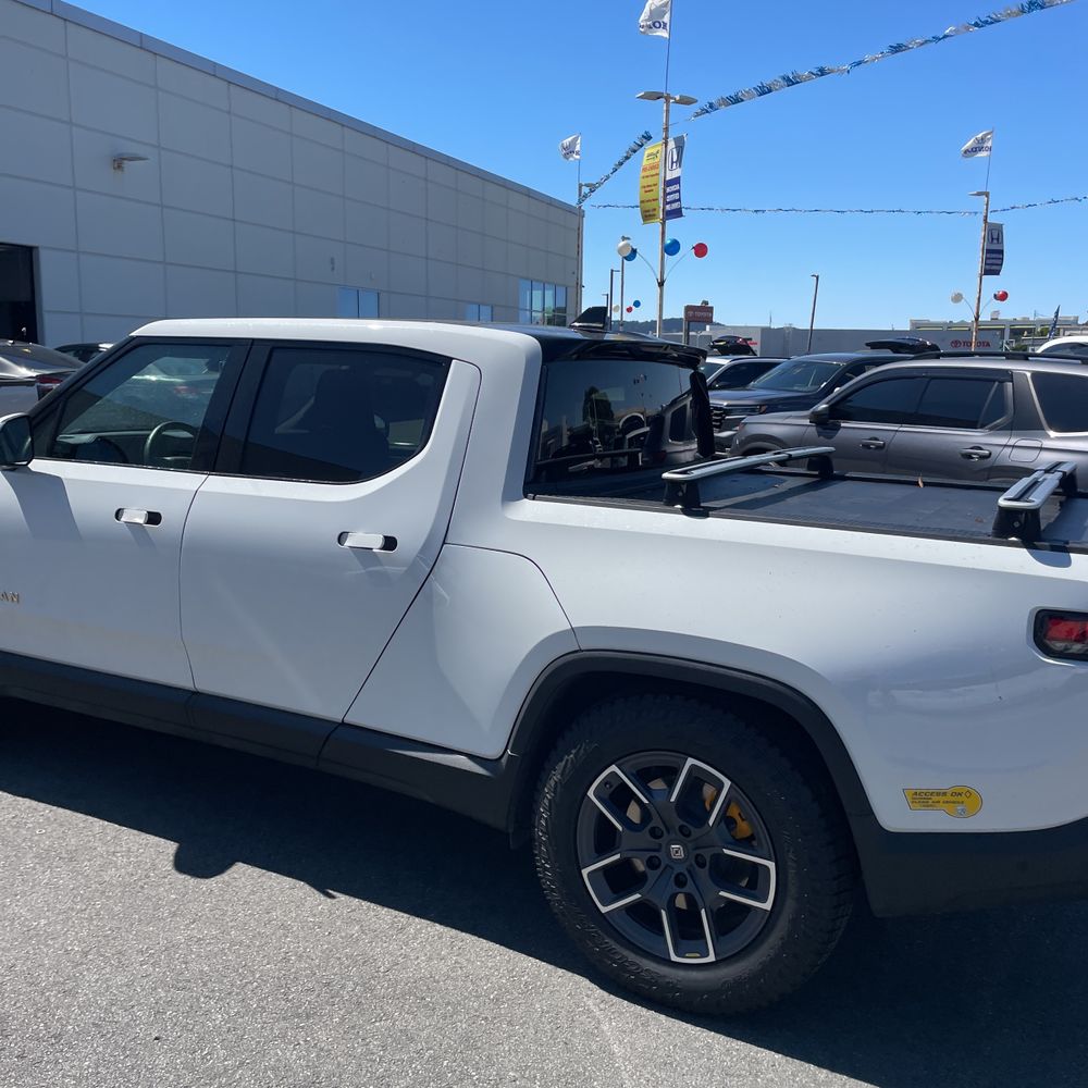 2022 Rivian R1T Launch Edition