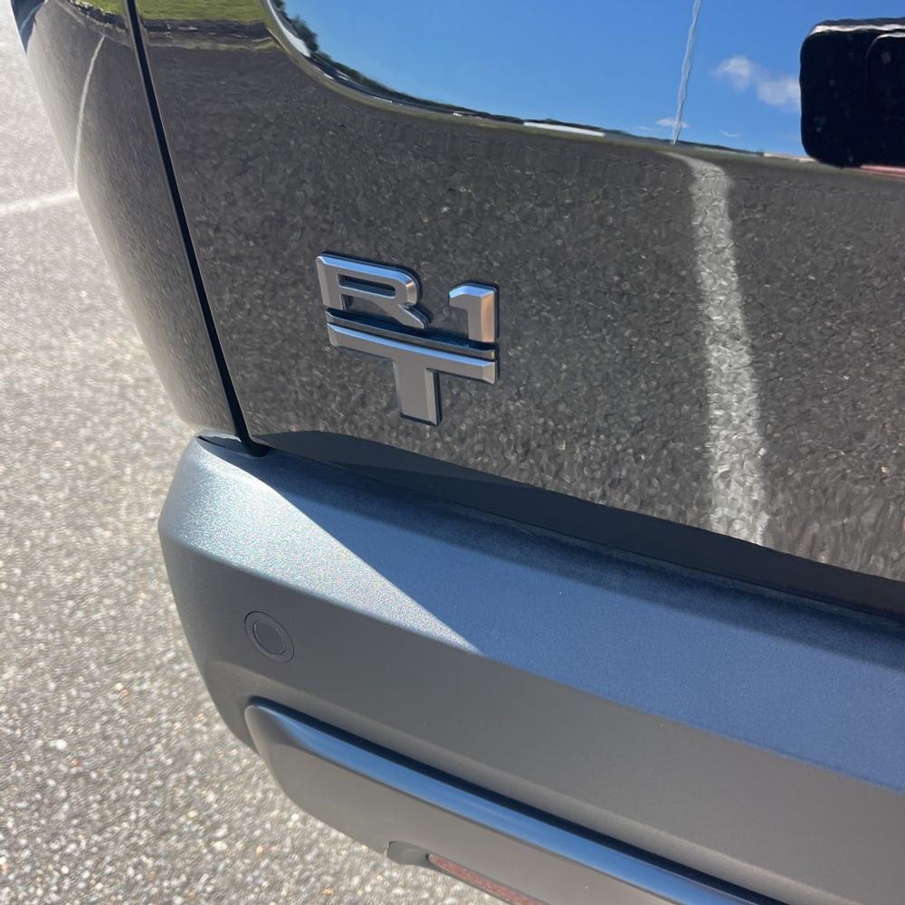 2025 Rivian R1T Adventure Dual-Motor