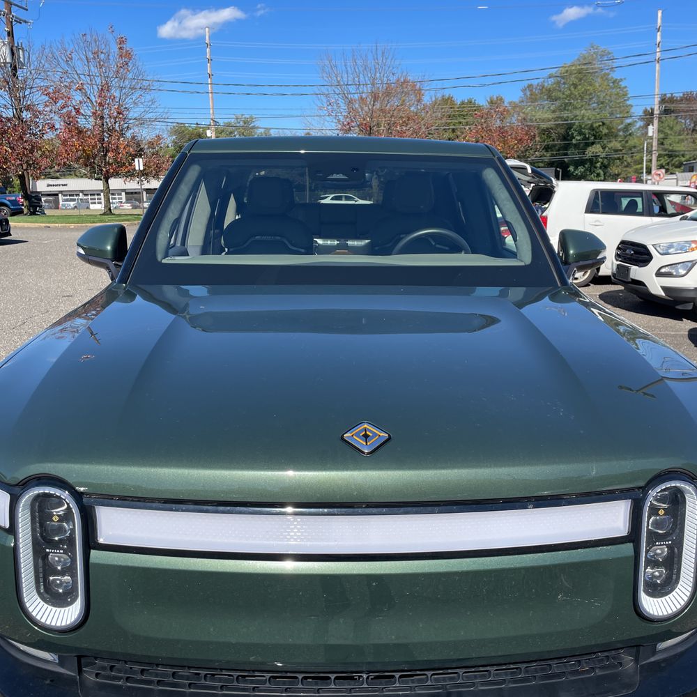 2024 Rivian R1T Adventure Dual-Motor