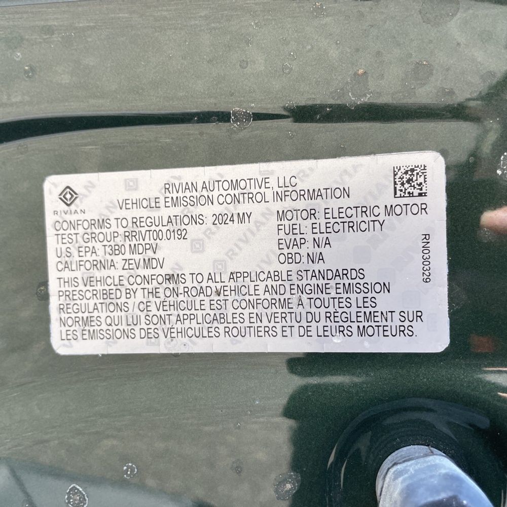 2024 Rivian R1T Adventure Dual-Motor