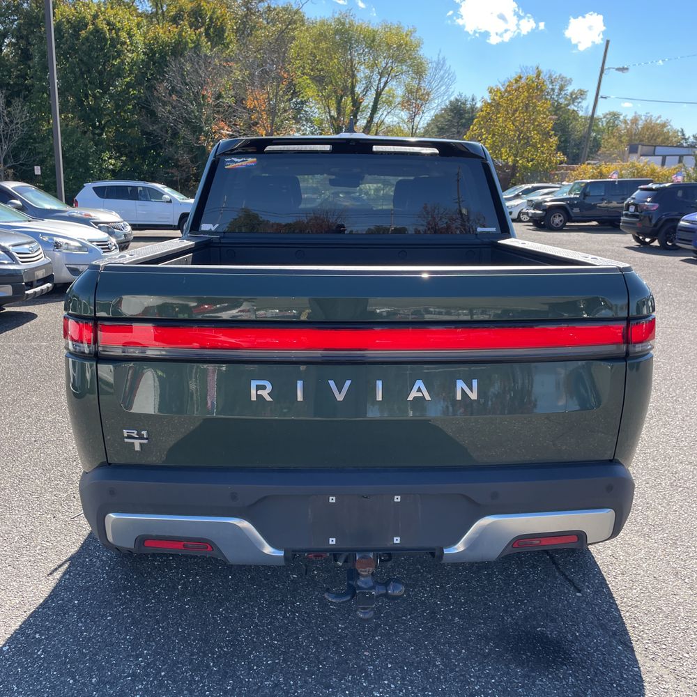 2024 Rivian R1T Adventure Dual-Motor