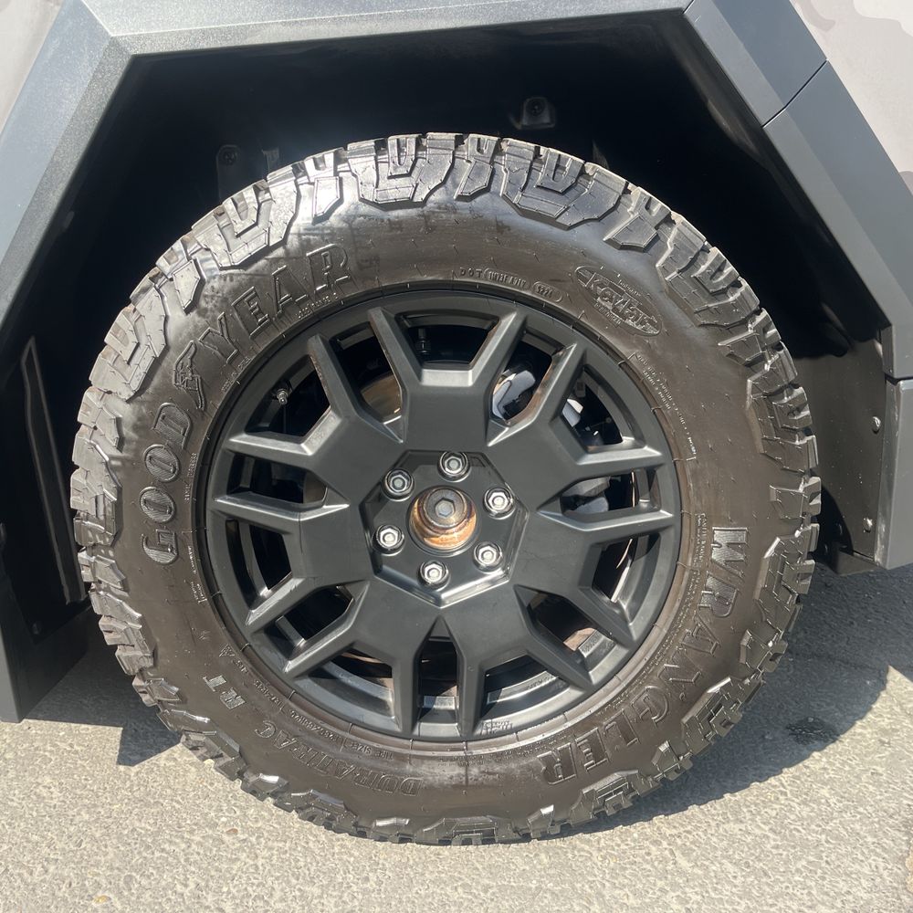 2024 Tesla Cybertruck Base