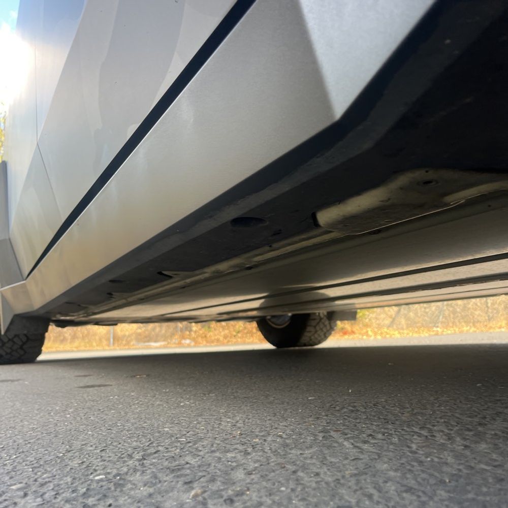 2024 Tesla Cybertruck Base