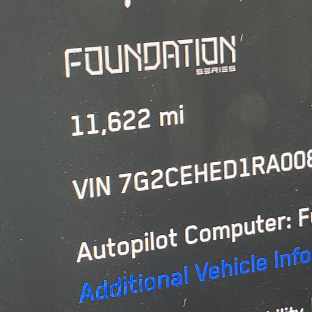 2024 Tesla Cybertruck Base