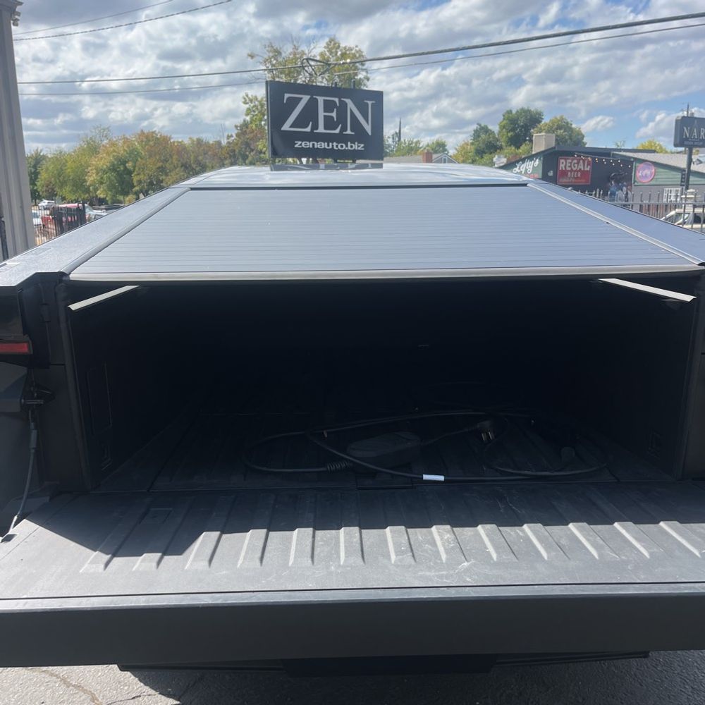 2024 Tesla Cybertruck Base
