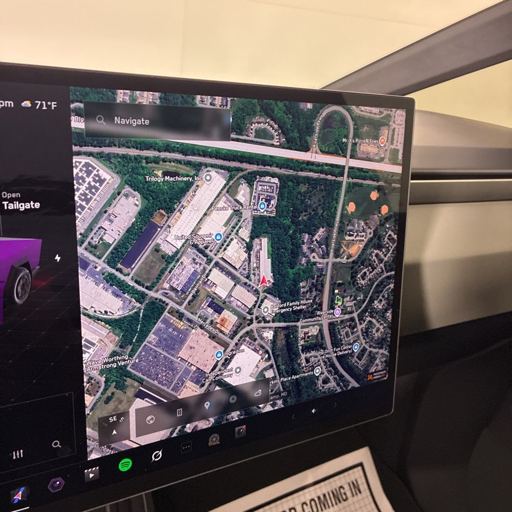 2025 Tesla Cybertruck Base