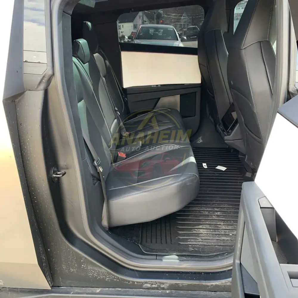 2024 Tesla Cybertruck Base