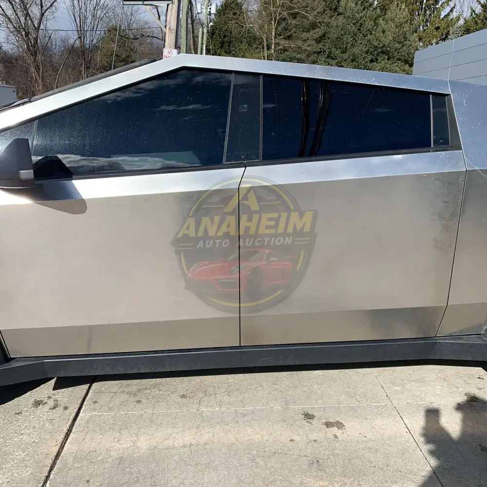 2024 Tesla Cybertruck Base