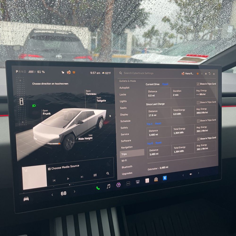2024 Tesla Cybertruck Base