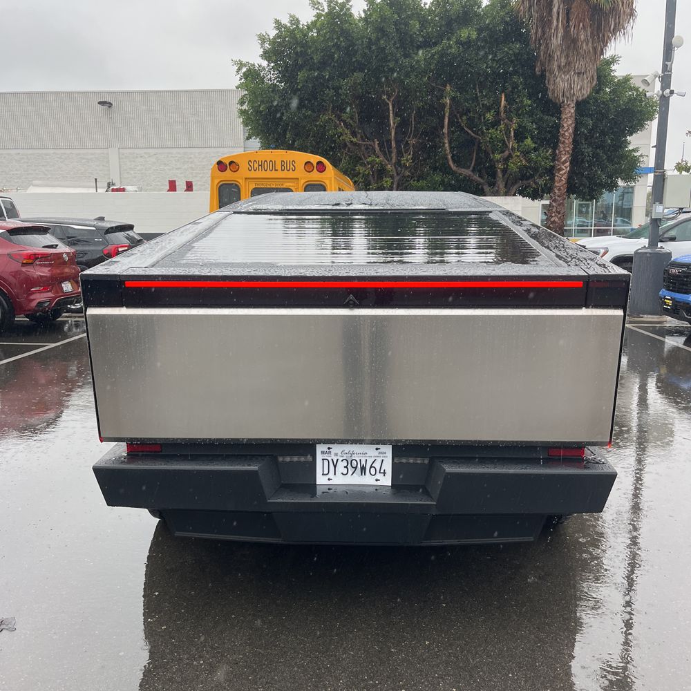 2024 Tesla Cybertruck Base