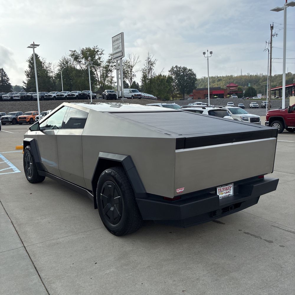 2024 Tesla Cybertruck CyberBeast