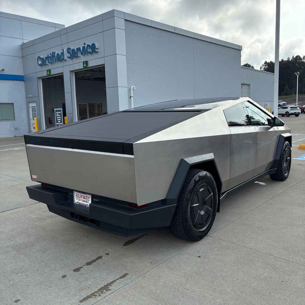 2024 Tesla Cybertruck CyberBeast