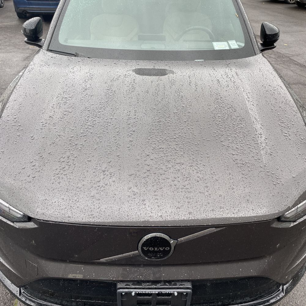 2025 Volvo EX90 Plus
