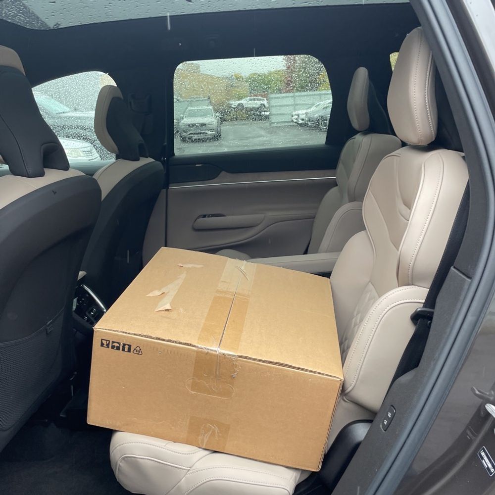 2025 Volvo EX90 Plus