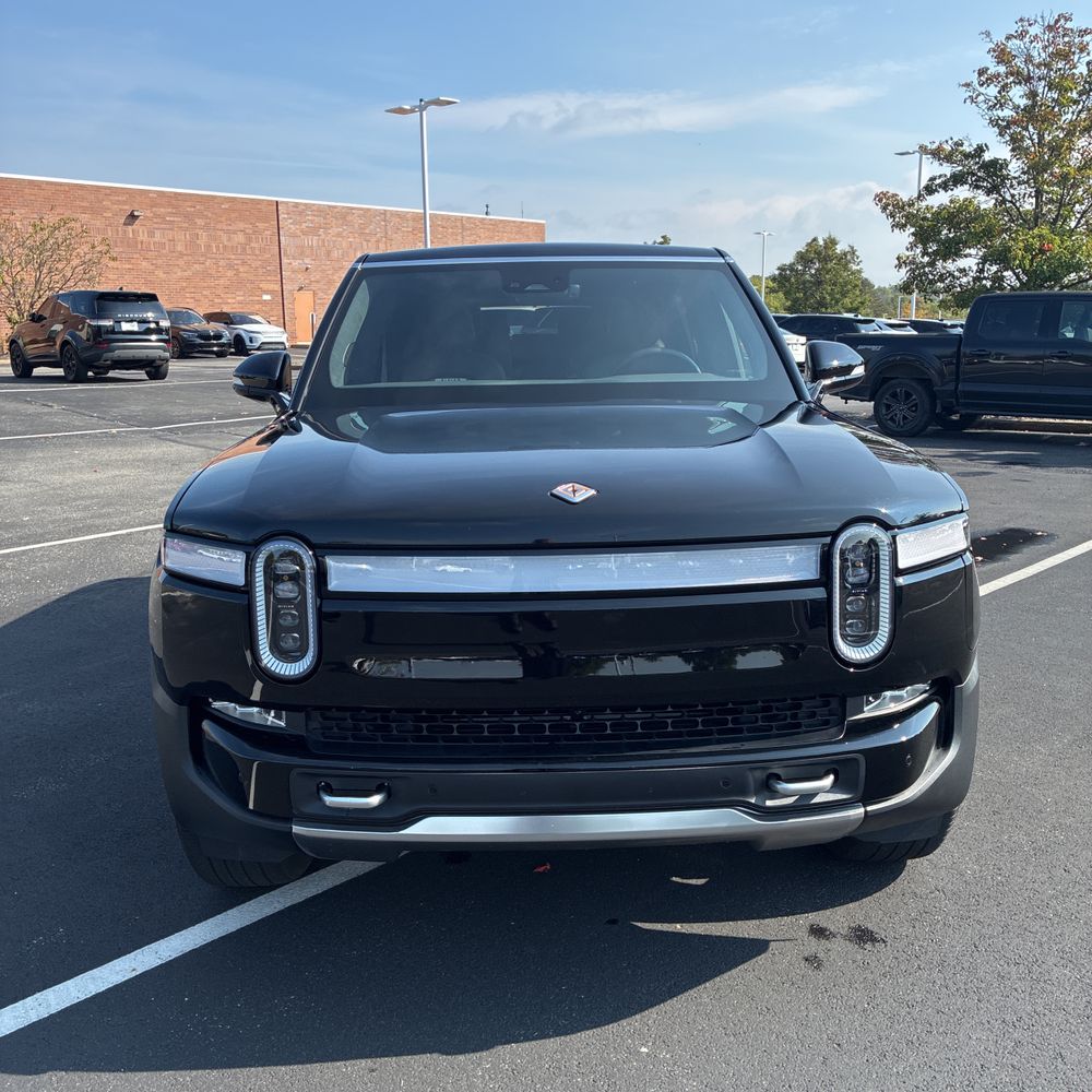 2023 Rivian R1S Adventure Quad-Motor