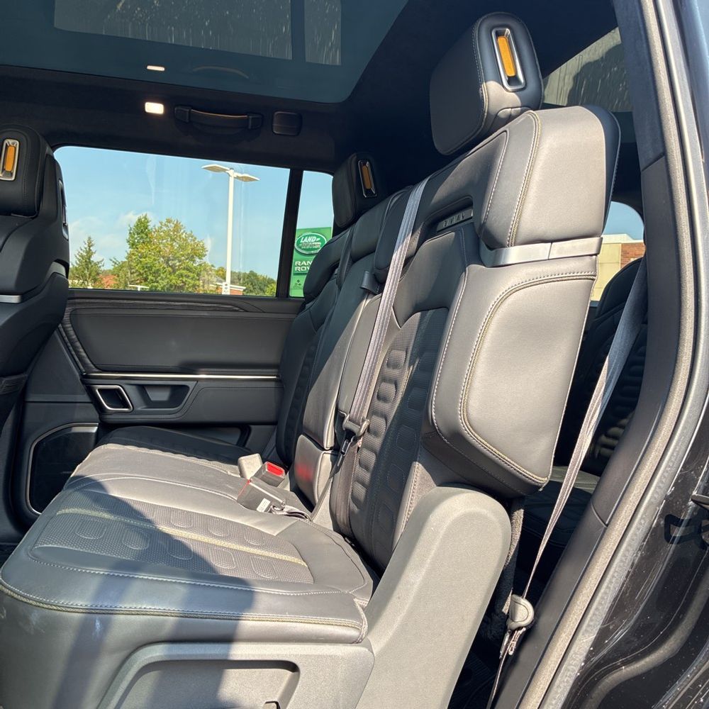 2023 Rivian R1S Adventure Quad-Motor