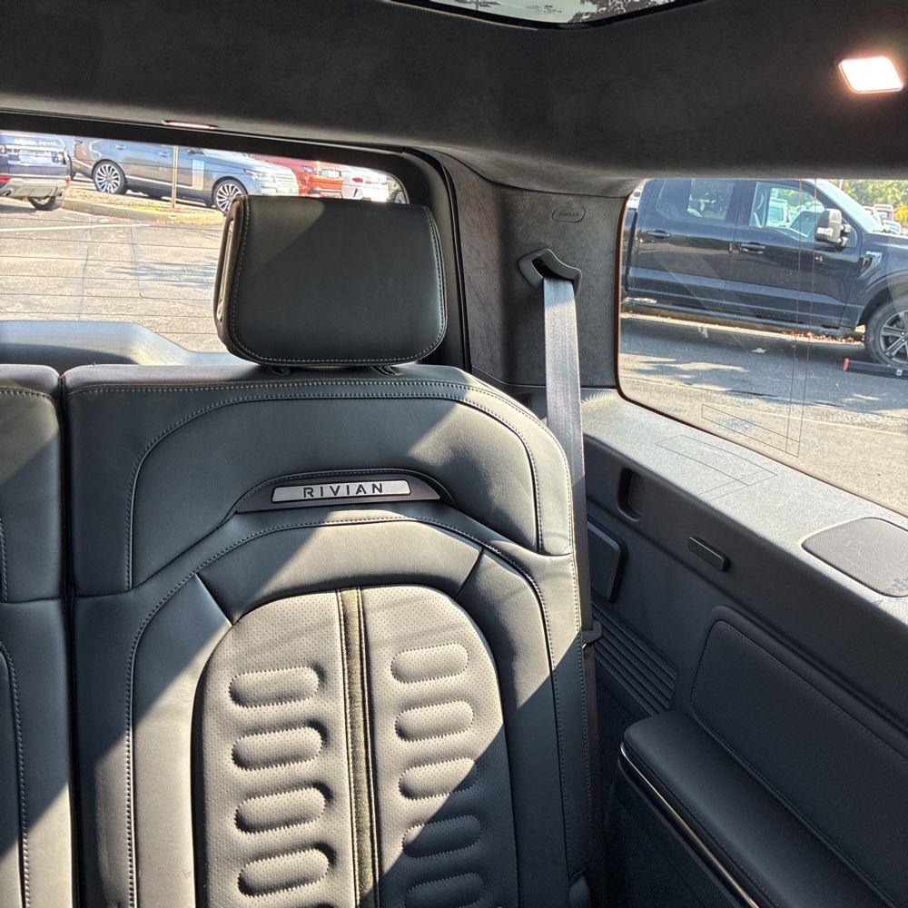 2023 Rivian R1S Adventure Quad-Motor