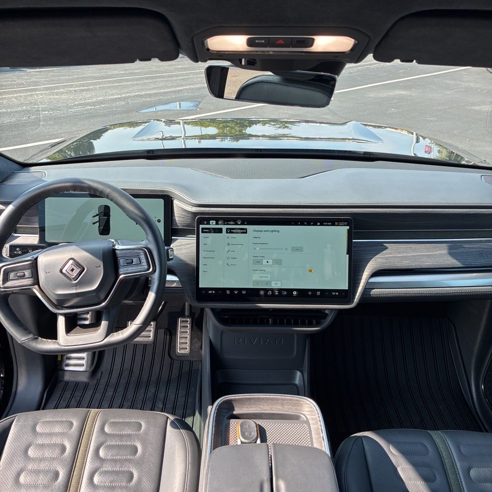 2023 Rivian R1S Adventure Quad-Motor