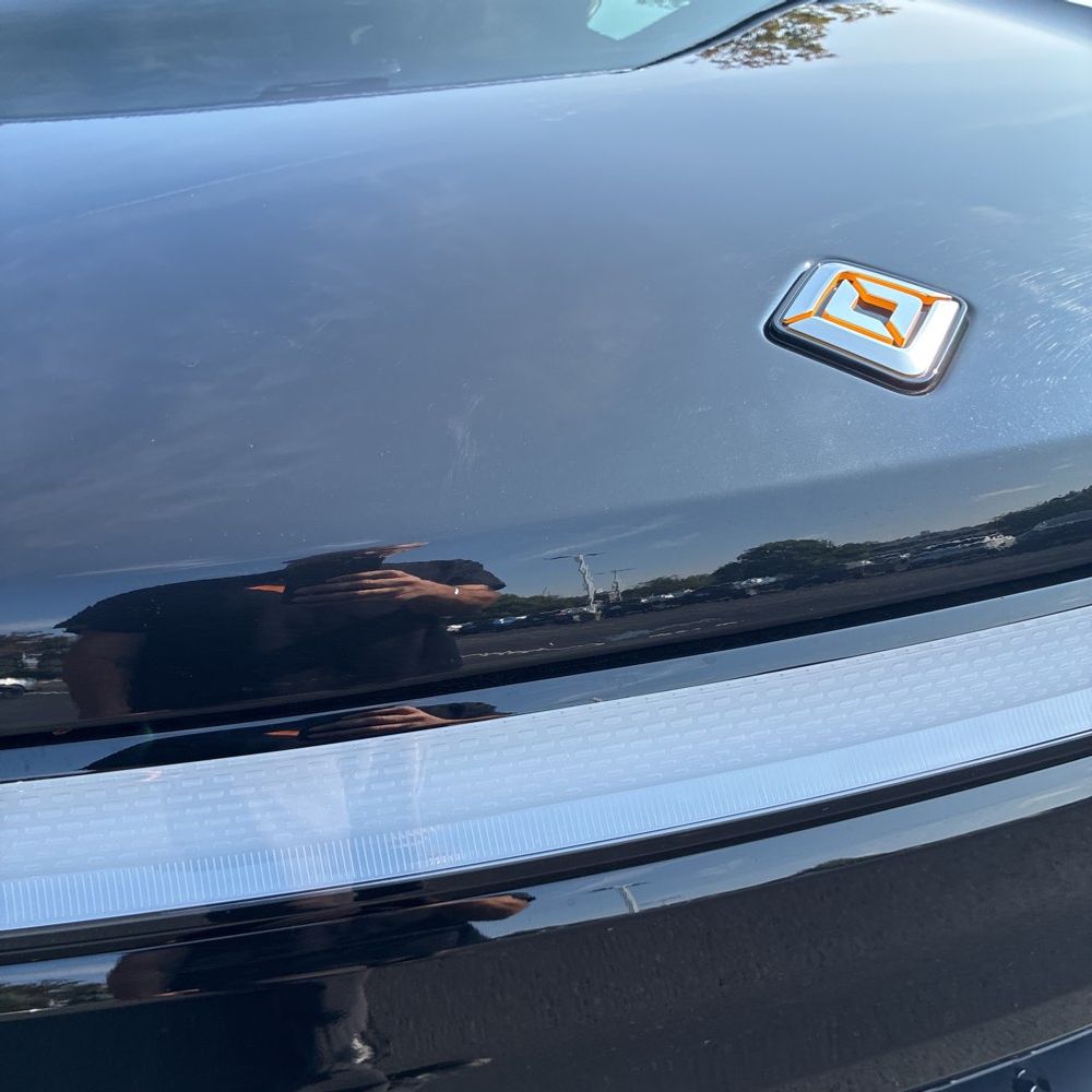 2023 Rivian R1S Adventure Quad-Motor