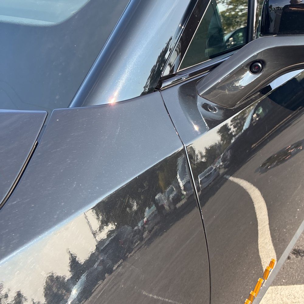 2023 Rivian R1S Adventure Quad-Motor