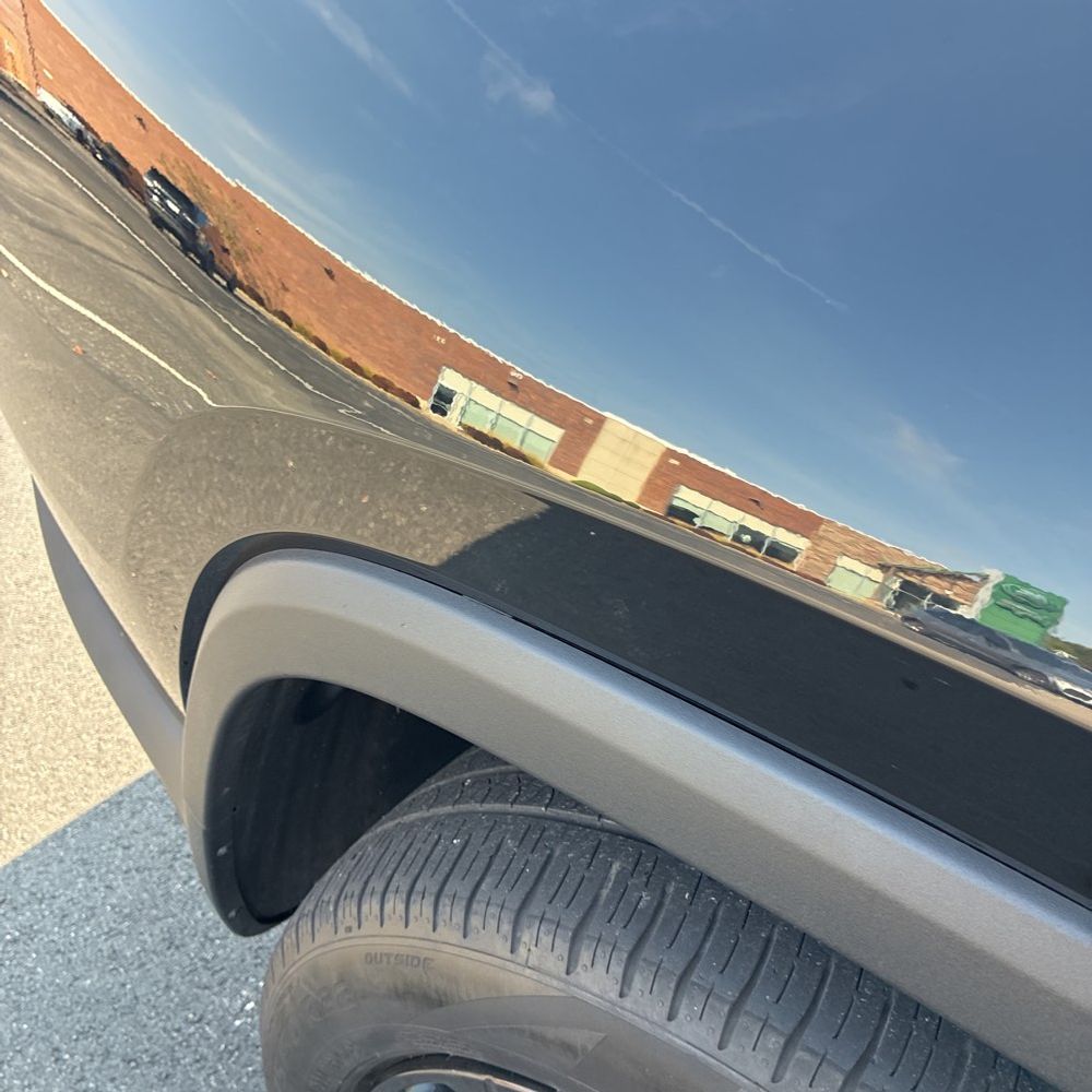 2023 Rivian R1S Adventure Quad-Motor