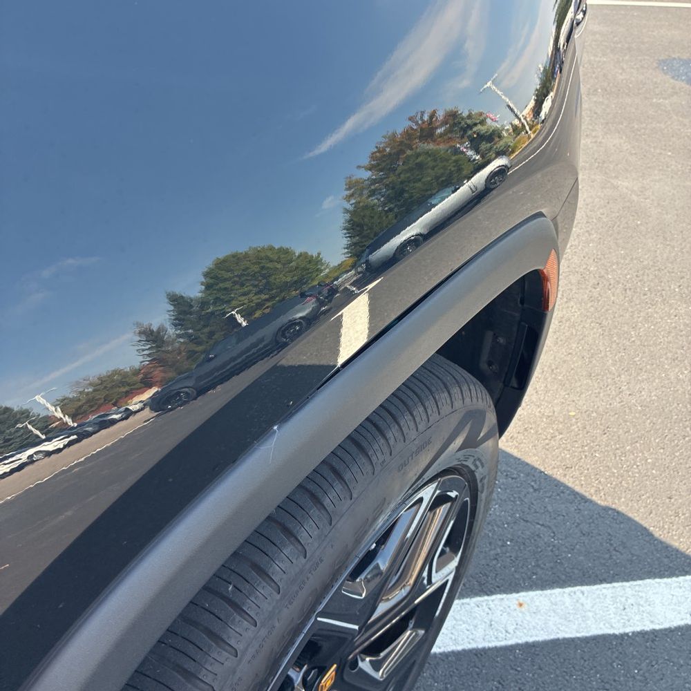 2023 Rivian R1S Adventure Quad-Motor