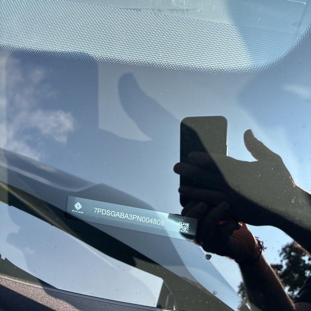 2023 Rivian R1S Adventure Quad-Motor