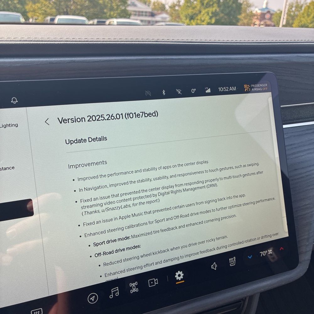 2023 Rivian R1S Adventure Quad-Motor