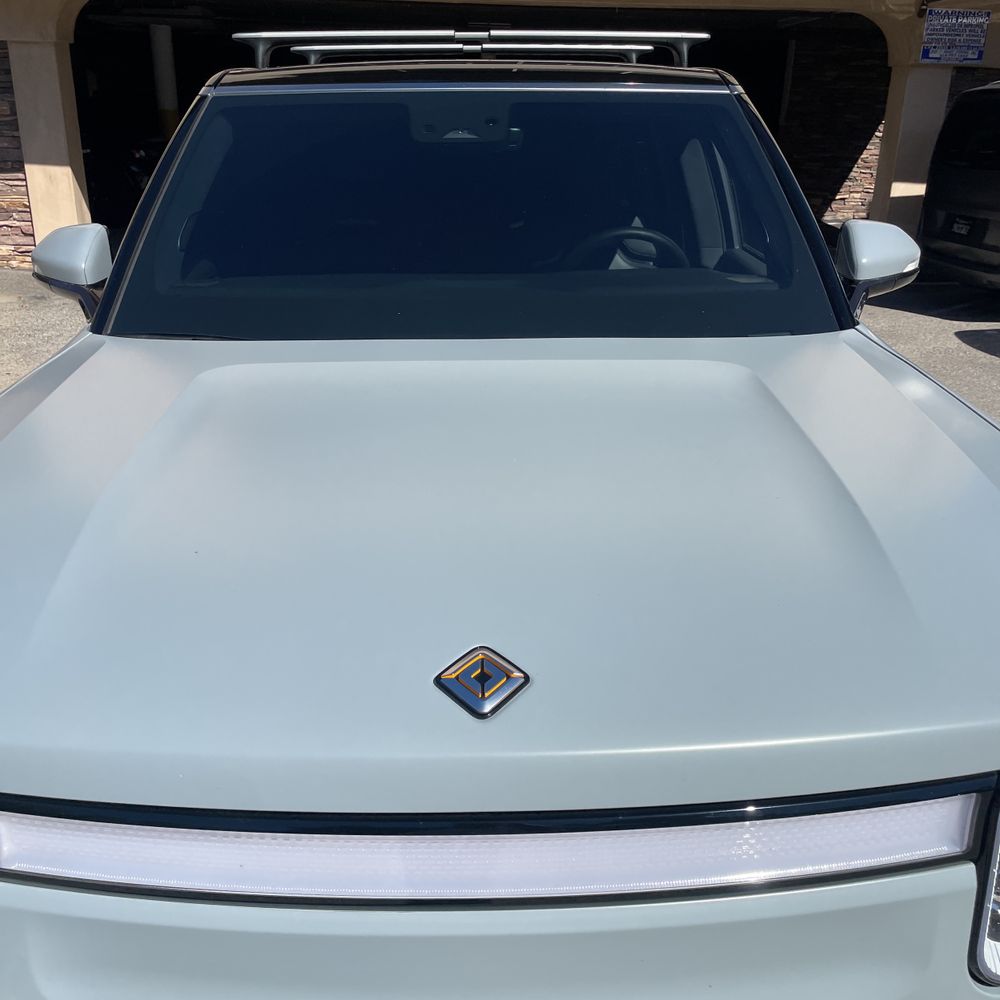 2023 Rivian R1S Adventure Quad-Motor