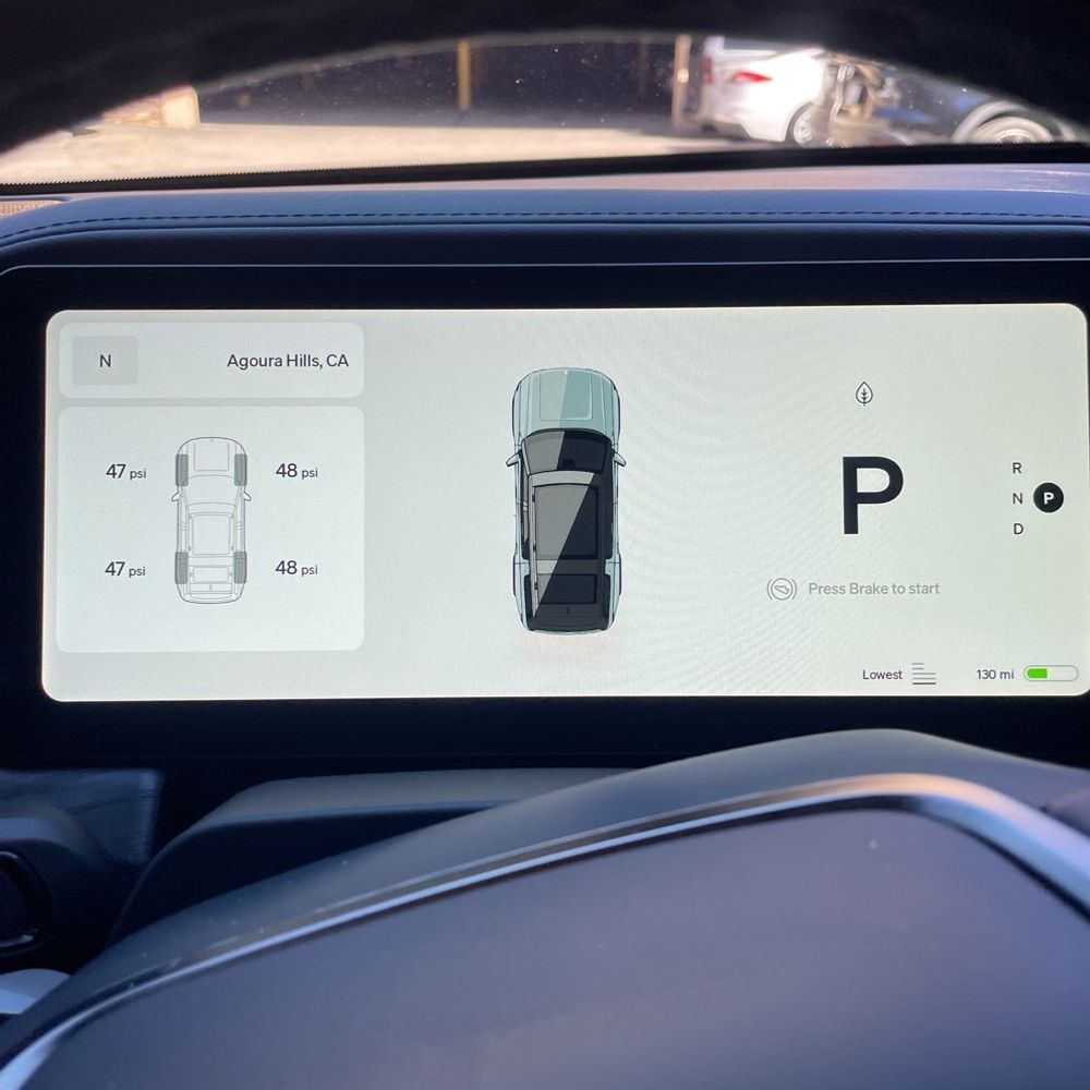 2023 Rivian R1S Adventure Quad-Motor