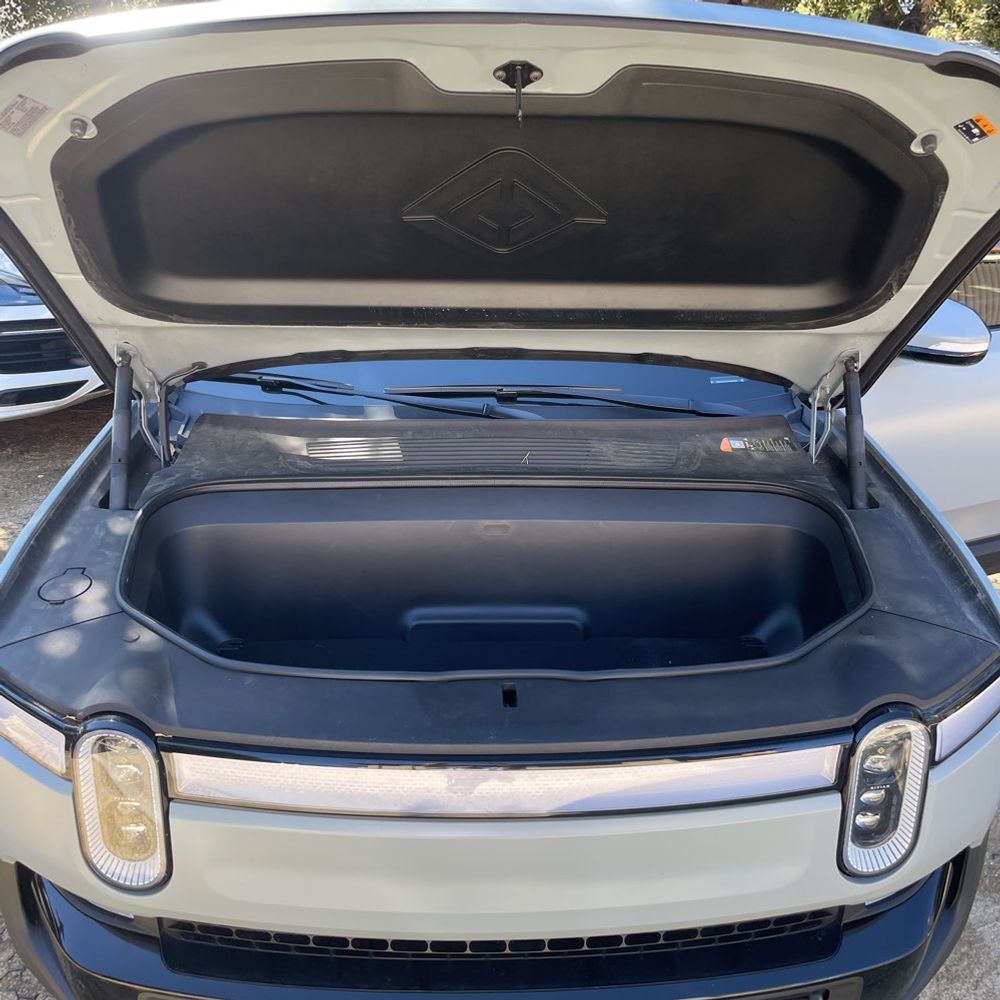 2023 Rivian R1S Adventure Quad-Motor