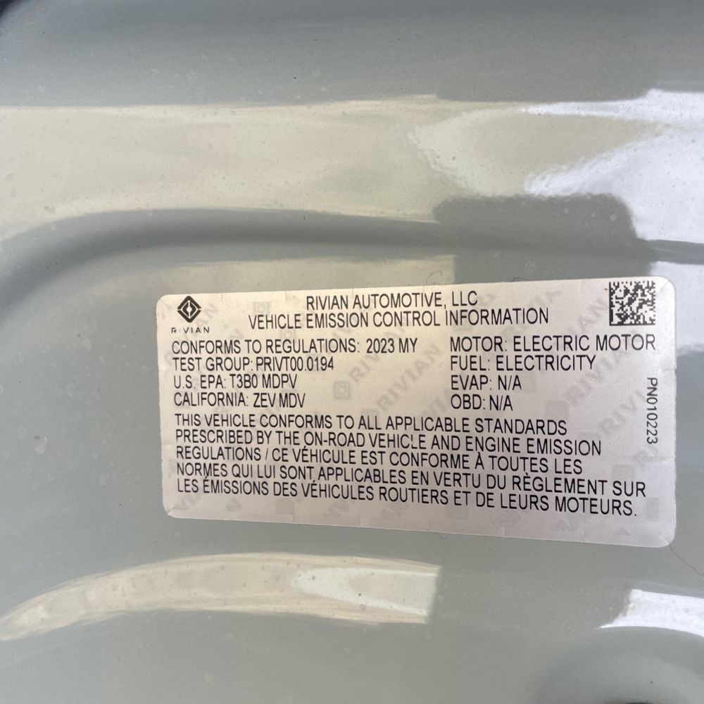 2023 Rivian R1S Adventure Quad-Motor