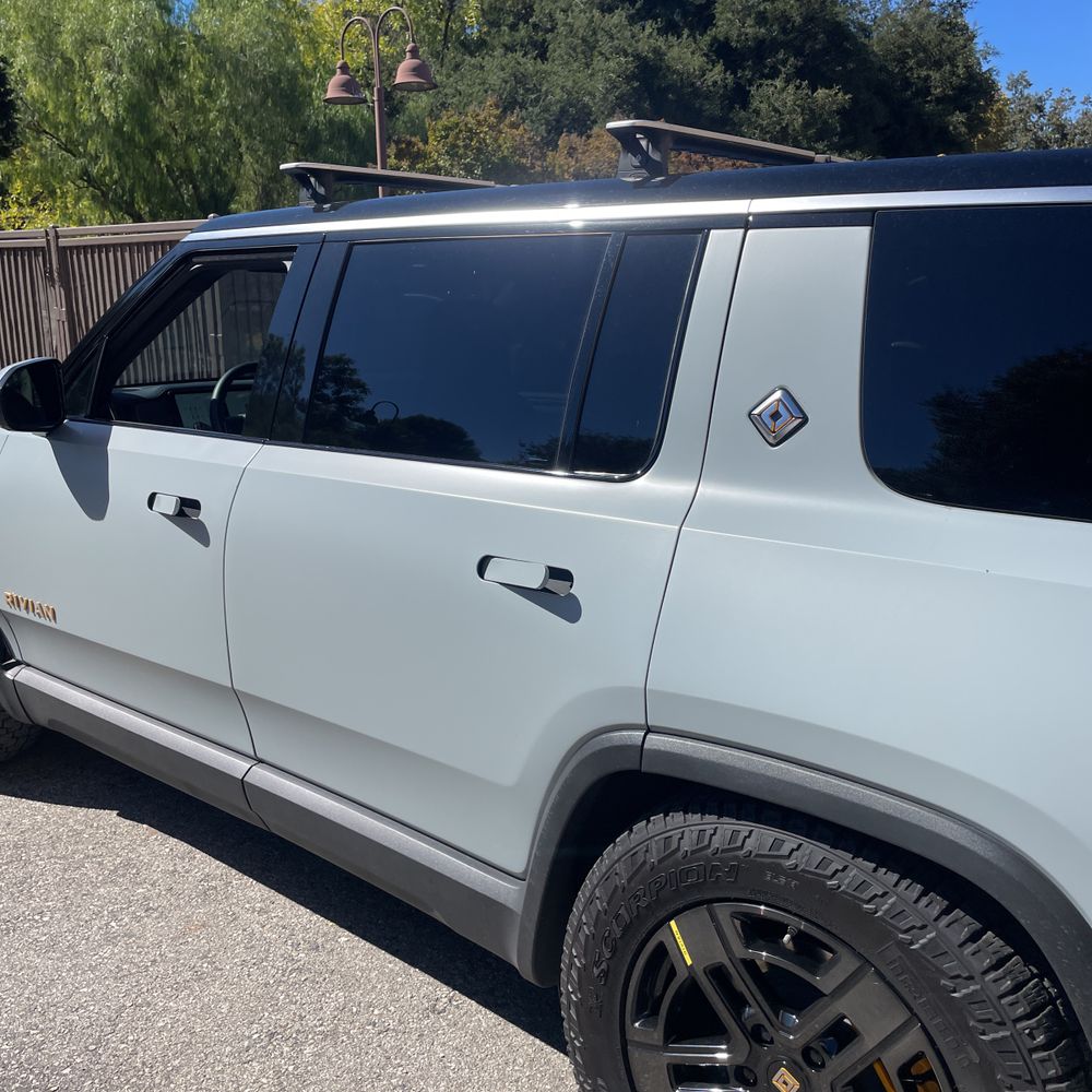 2023 Rivian R1S Adventure Quad-Motor