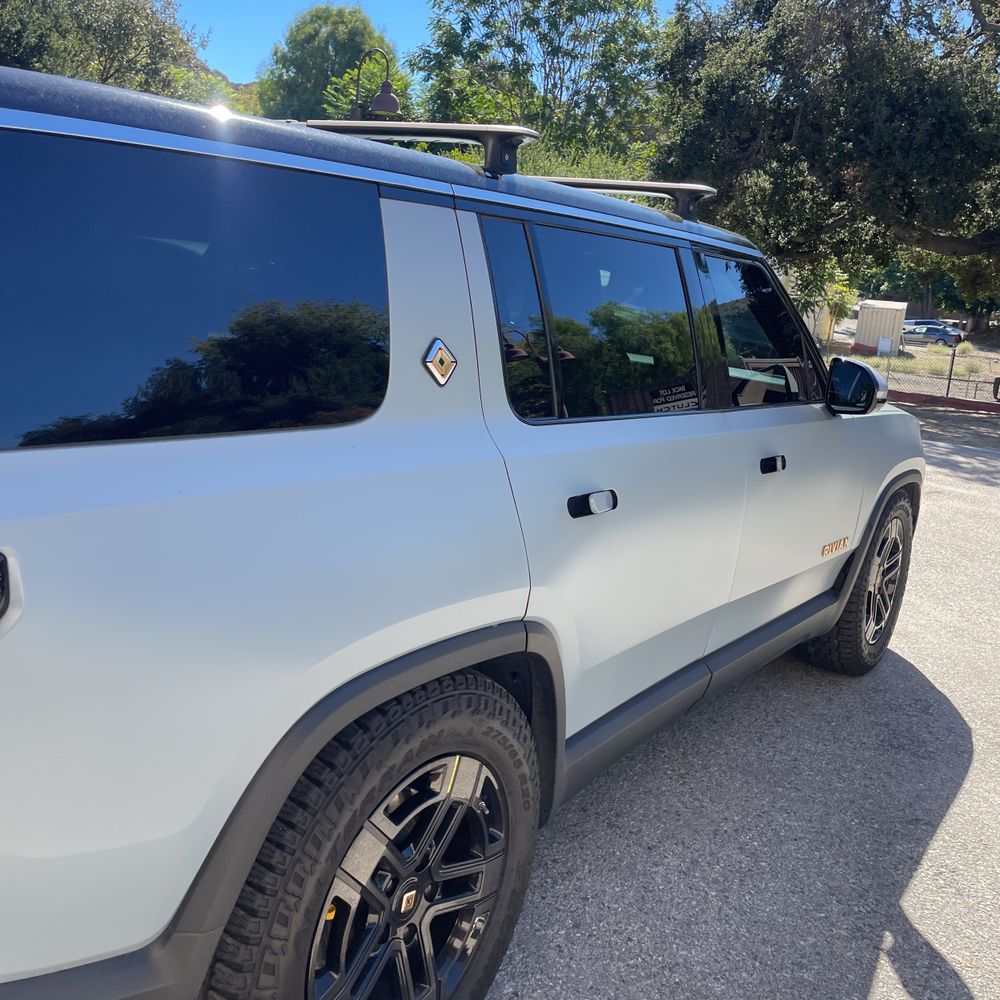 2023 Rivian R1S Adventure Quad-Motor