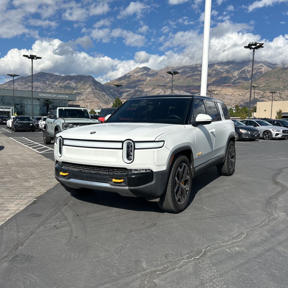 2023 Rivian R1S Adventure Quad-Motor