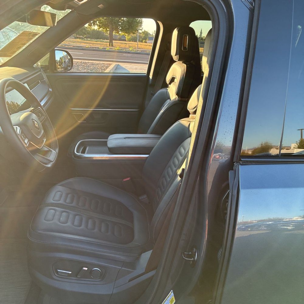 2023 Rivian R1S Adventure Quad-Motor