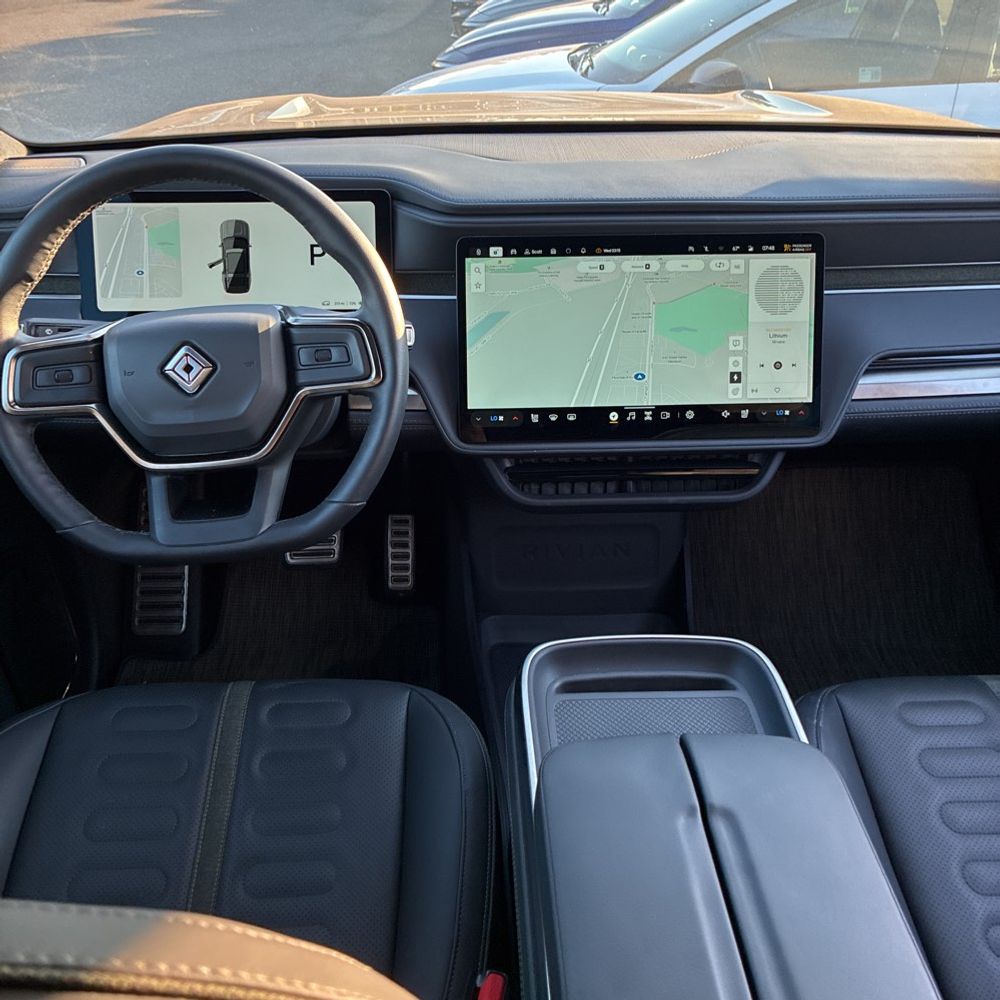 2023 Rivian R1S Adventure Quad-Motor